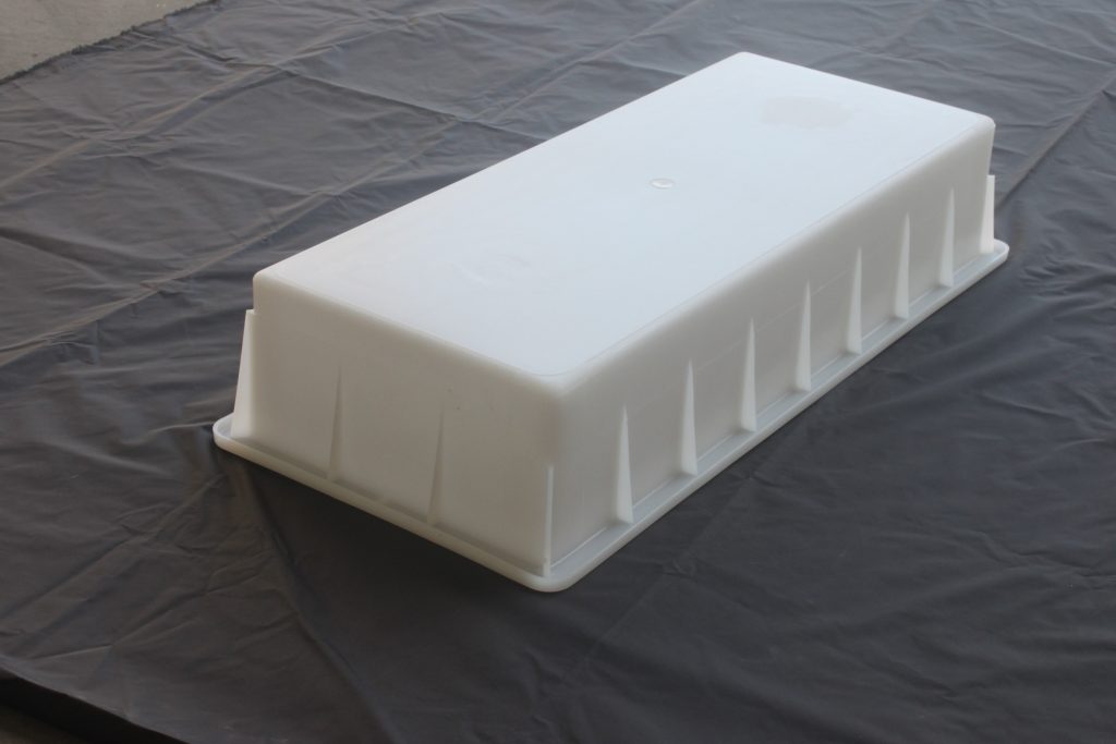 為什么預制路緣石模具要采用加強筋設計？